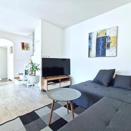 Apartments Doris Сплит Екстериор снимка
