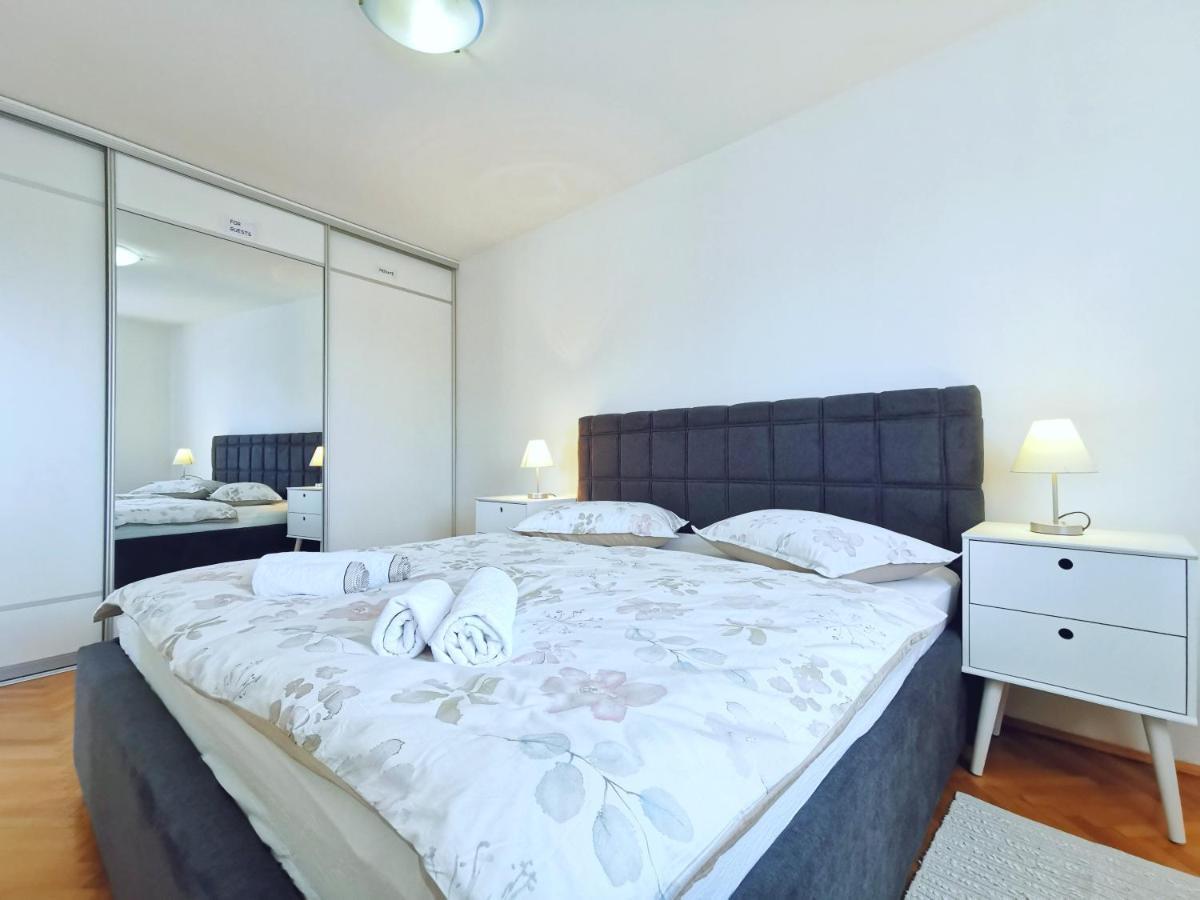 Apartments Doris Сплит Екстериор снимка